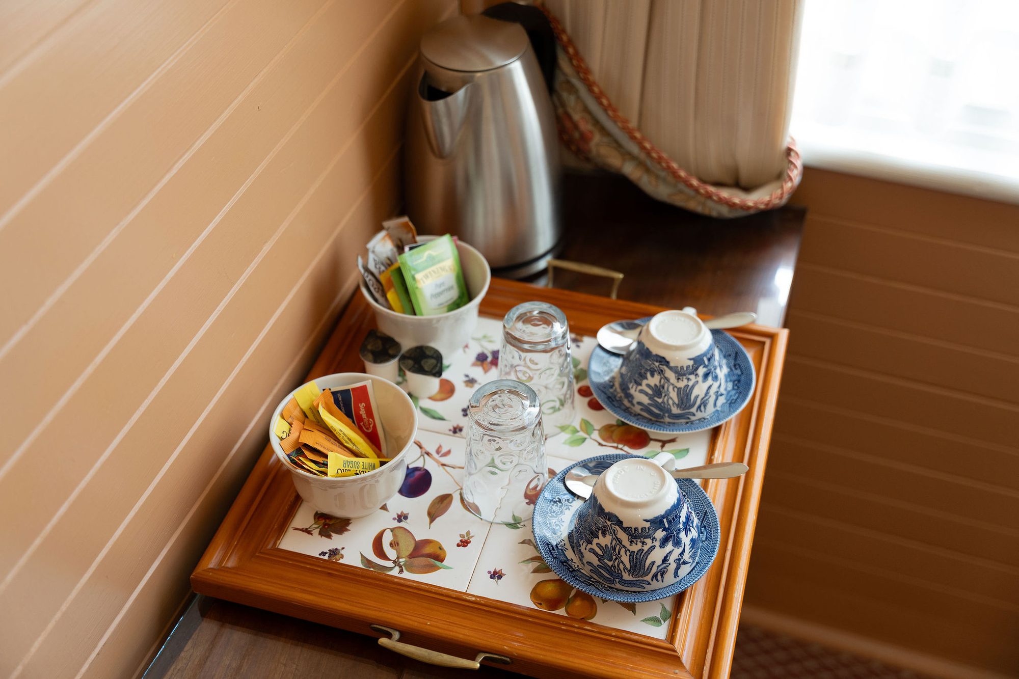 Aster room at Kurrara Historic Guest House