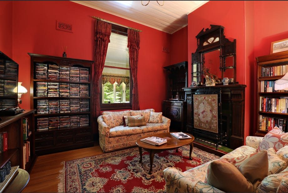 Guest sitting and common rooms at Kurrara