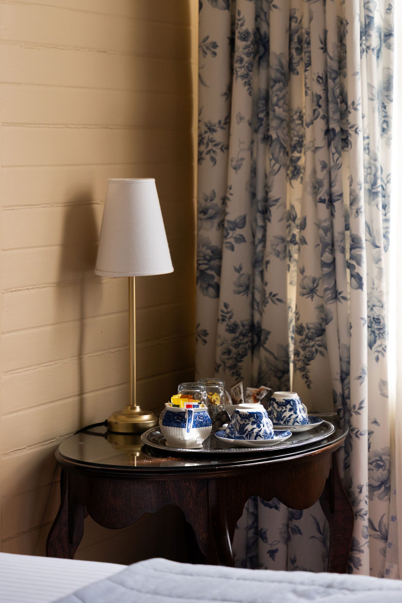 Bluebell room at Kurrara Historic Guest House